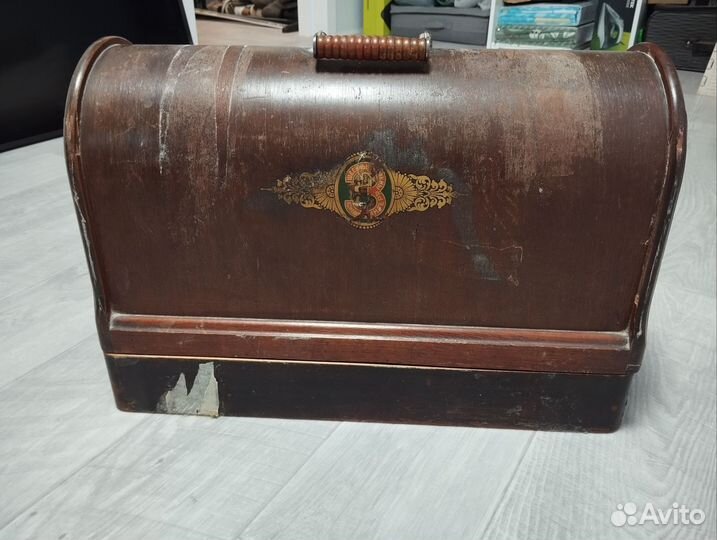 Швейная машинка Зингер ручная