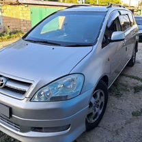 Toyota Ipsum 2.4 AT, 2003, 440 000 км, с пробегом, цена 650 000 руб.