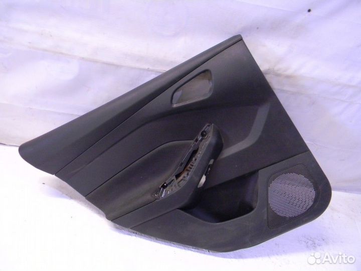 Обшивка двери задней левой Focus III 2011