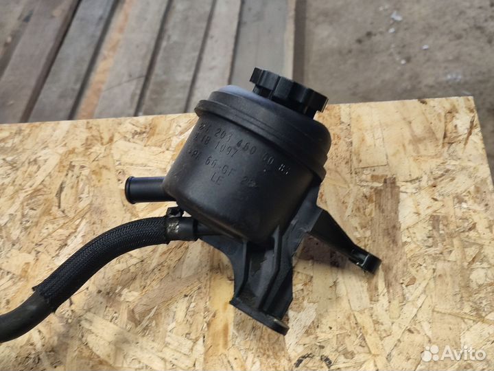 Мерседес W211 бачок Гура