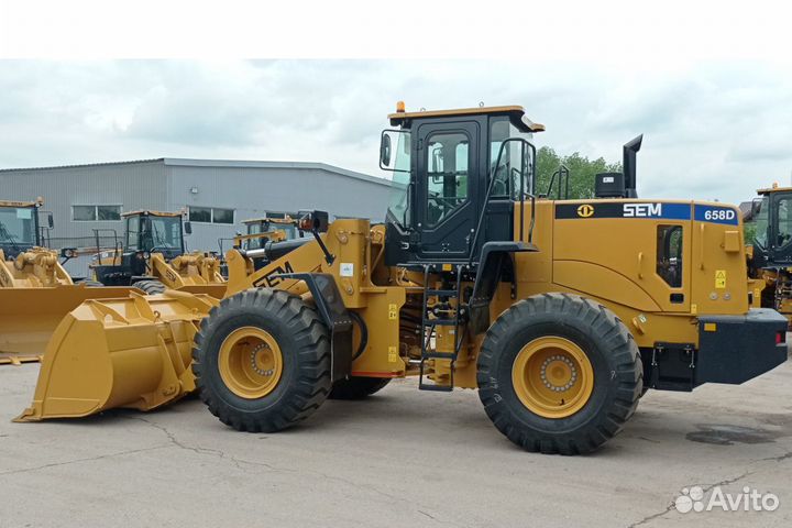 Фронтальный погрузчик SEM 658D, 2023