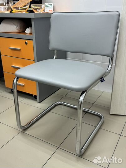 Офисный стул