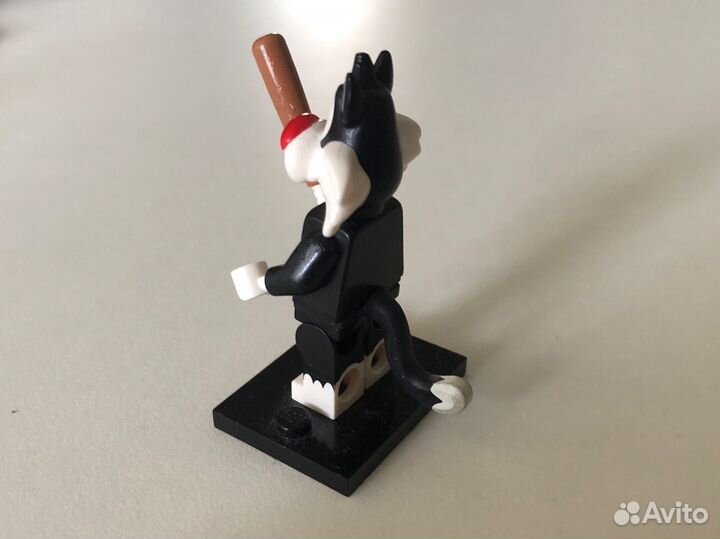 Lego минифигурка Сильвестр