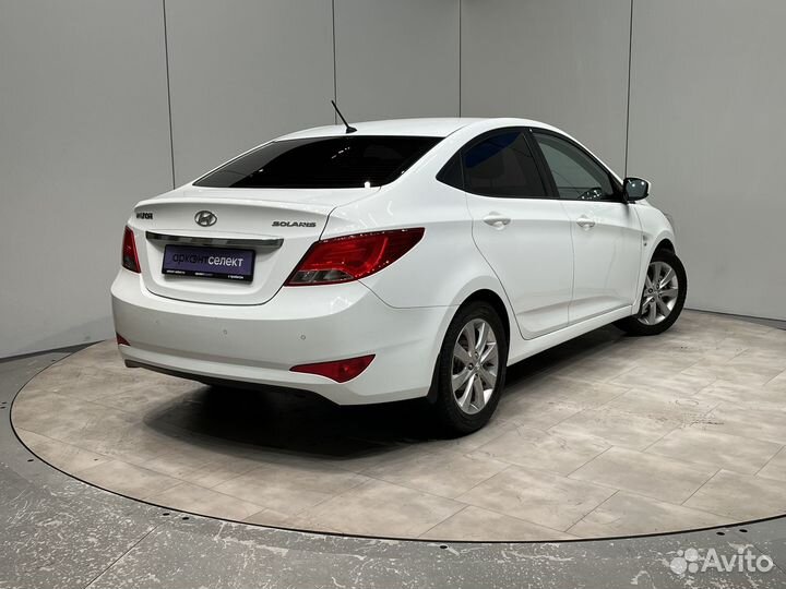 Hyundai Solaris 1.6 AT, 2015, 128 000 км