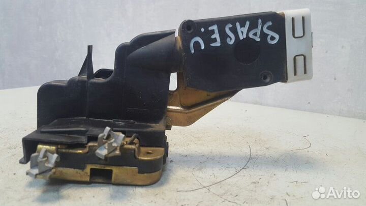 Замок двери передний правый Mitsubishi Space Star