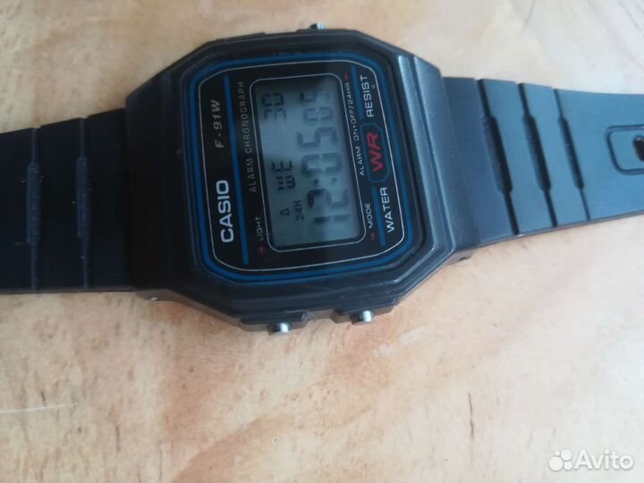 Часы Casio