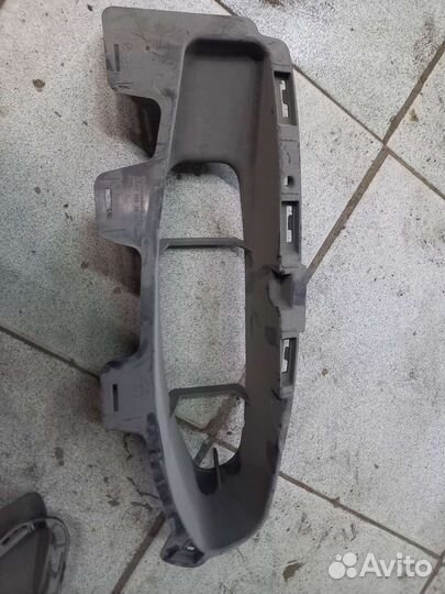 Воздуховод бампера правый Mercedes w167