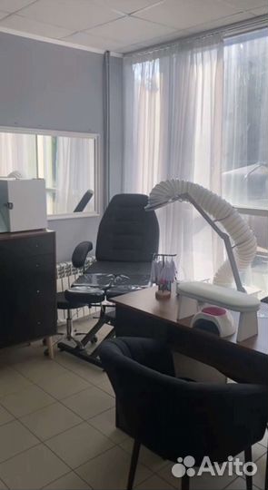 Маникюр Педикюр