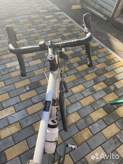 Шоссейный велосипед triban 100