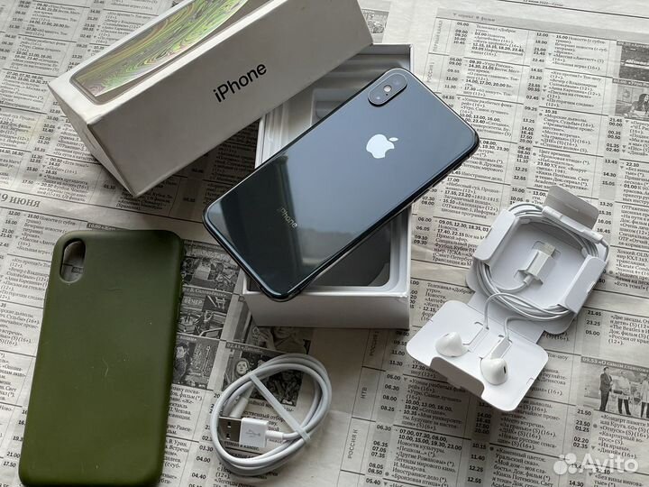 iPhone Xs, 64 ГБ