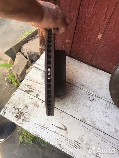 Тормозные диски Toyota Prado 120