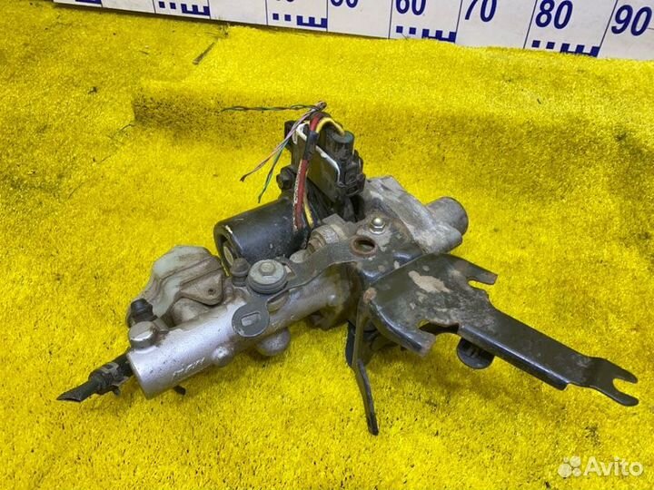 Главный тормозной цилиндр передний Honda Vezel