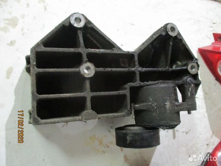 Кронштейн кондиционера Chevrolet Lacetti J200