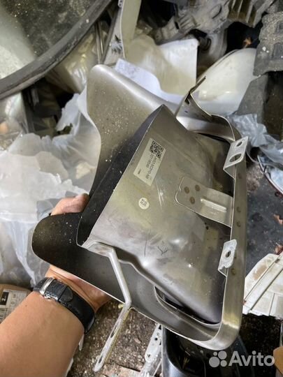 Насадка глушителя задняя правая Land Rover Range