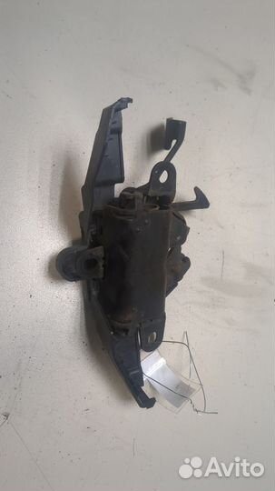 Замок капота Pontiac Vibe 1, 2008