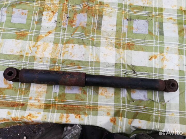 Амортизатор задний Митсубиси Паджеро Мини 2