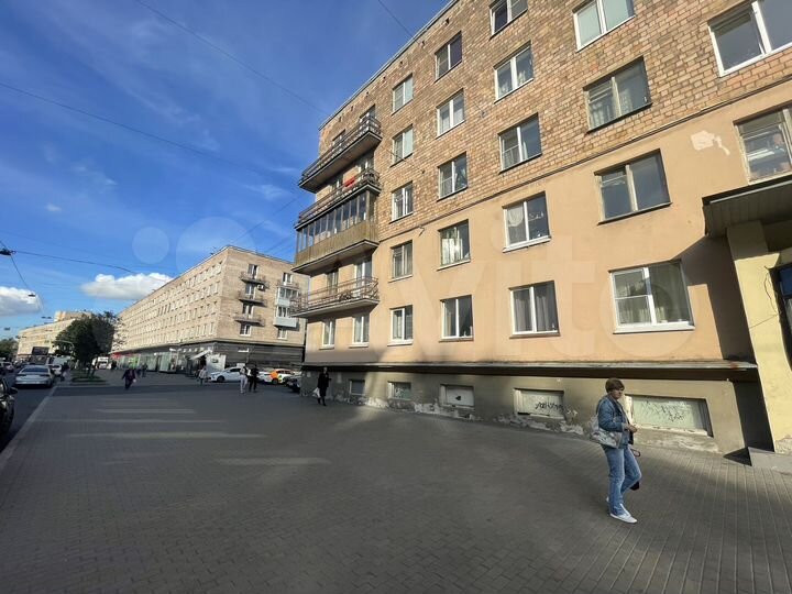 Торговая площадь, 67 м²