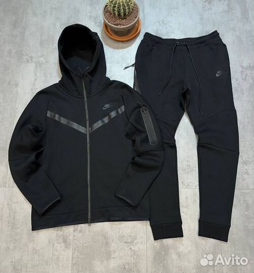 Спортивный костюм Nike Tech Fleece