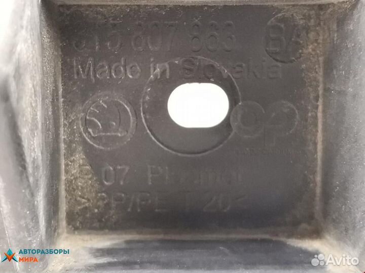 Кронштейн (крепление) Skoda Superb рест. 2008