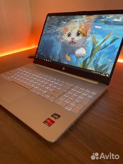 HP Pavilion AMD Ryzen 5 4500U