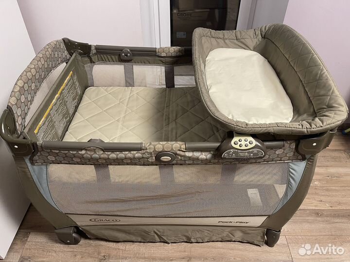 Кровать-манеж Graco Cuddlecove