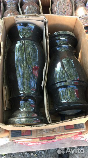 Вазы из гранита