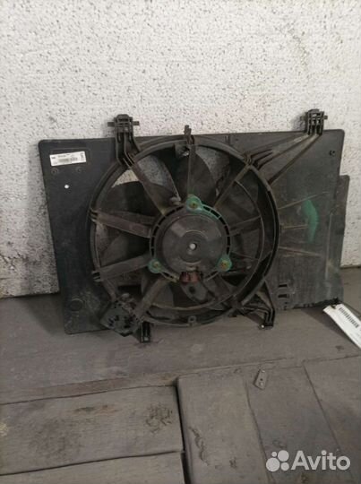 Вентилятор охлаждения радиатора
