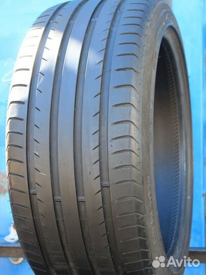 Vredestein Ultrac Cento 235/40 R18 95Y