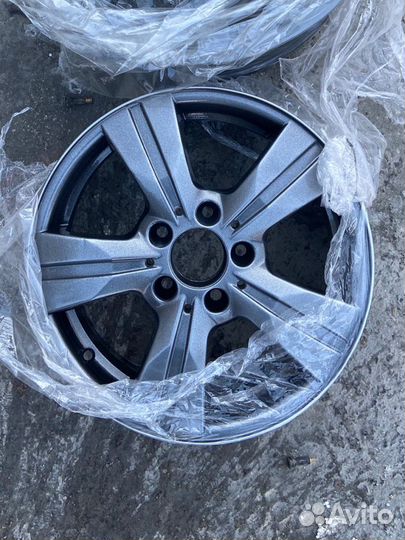 Mercedes r16 оригинал комплект