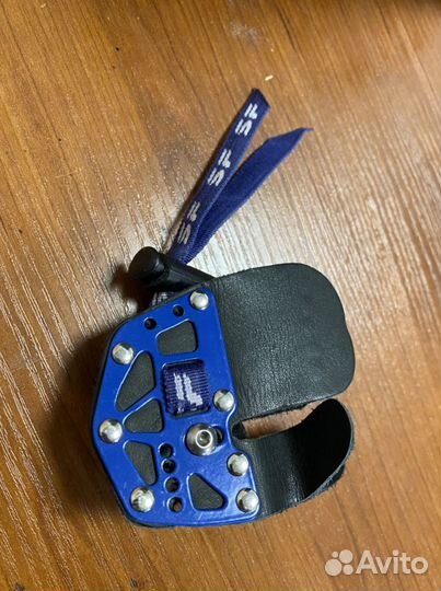 Напалечник лучника SF маленький