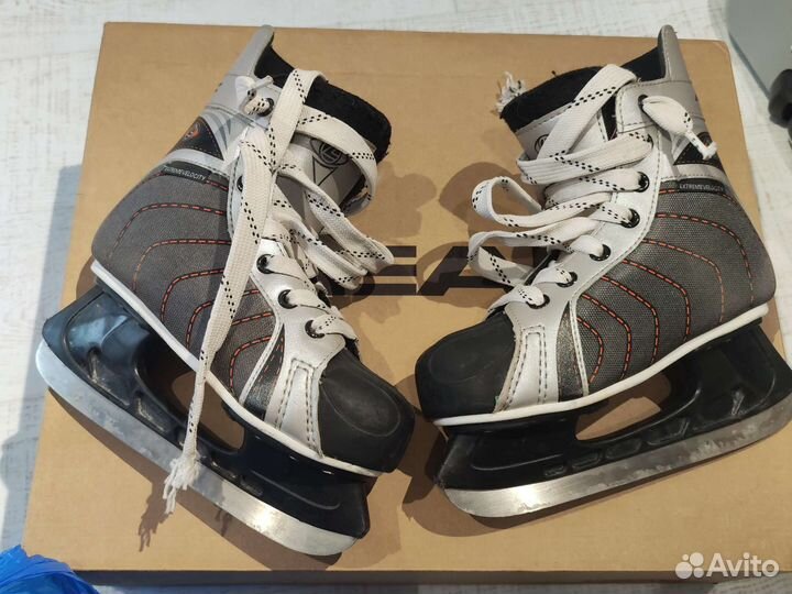 Коньки хоккейные 34