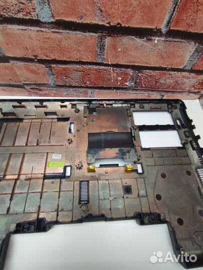 Поддон для Samsung NP270E5E (BA75-04420A)