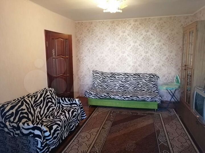 2-к. квартира, 65 м², 4/9 эт.