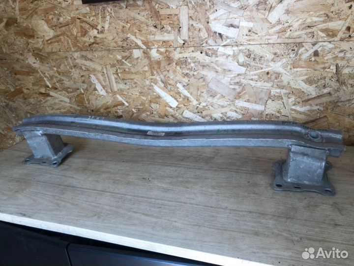 Усилитель бампера задний Audi Audi