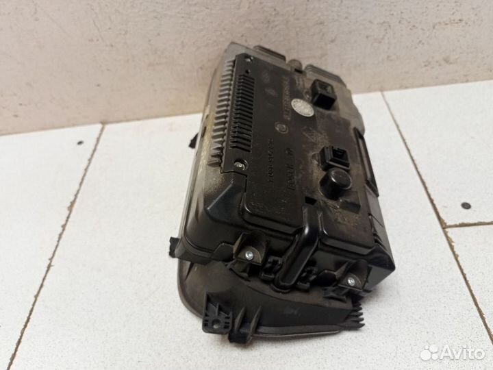 Монитор Мерседес W221 S