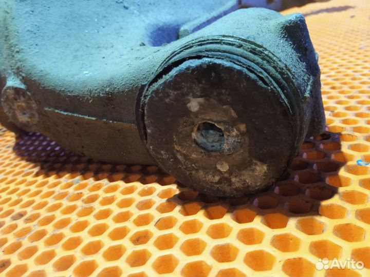 Рычаг задний левый Audi A6 Allroad Quattro