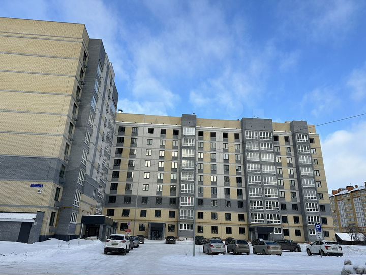 2-к. квартира, 77,4 м², 9/10 эт.