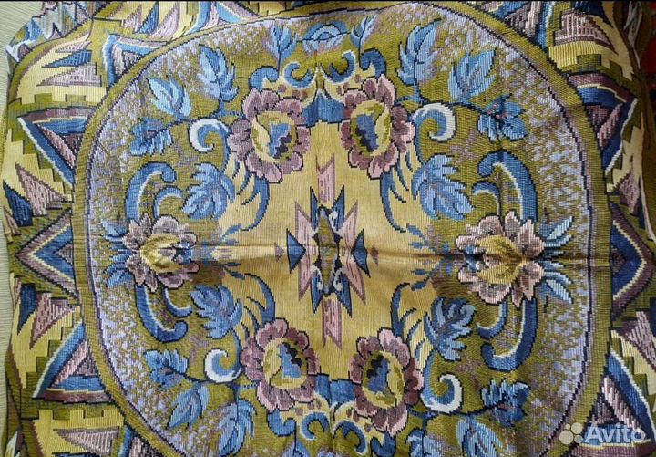 Скатерть гобеленовая 140х145 см