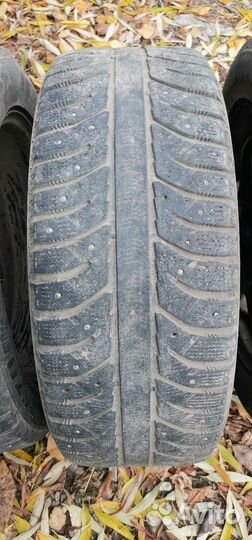 Bridgestone Ice Cruiser 7000 225/55 R17