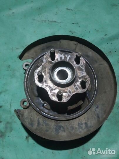 Кулак задний левый Nissan Murano Z50