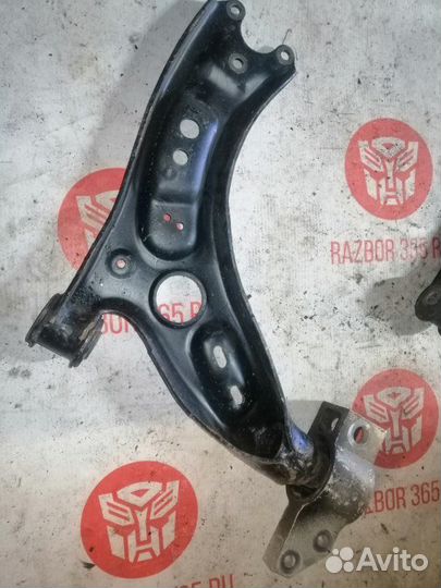 Рычаг подвески передний левый Volkswagen Golf 6