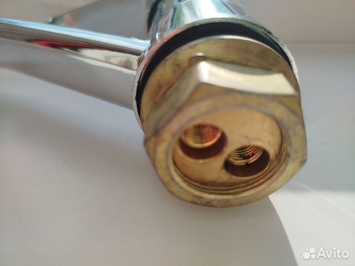 Смеситель для раковины