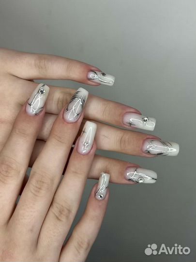 Маникюр с покрытием гель-лаком