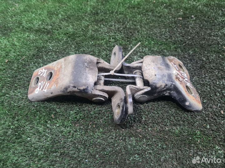 Петля двери передняя левая Lifan X60