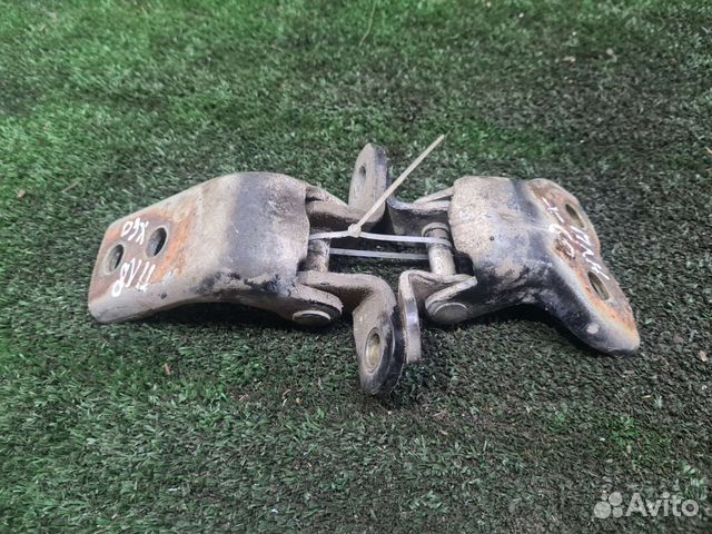 Петля двери передняя левая Lifan X60