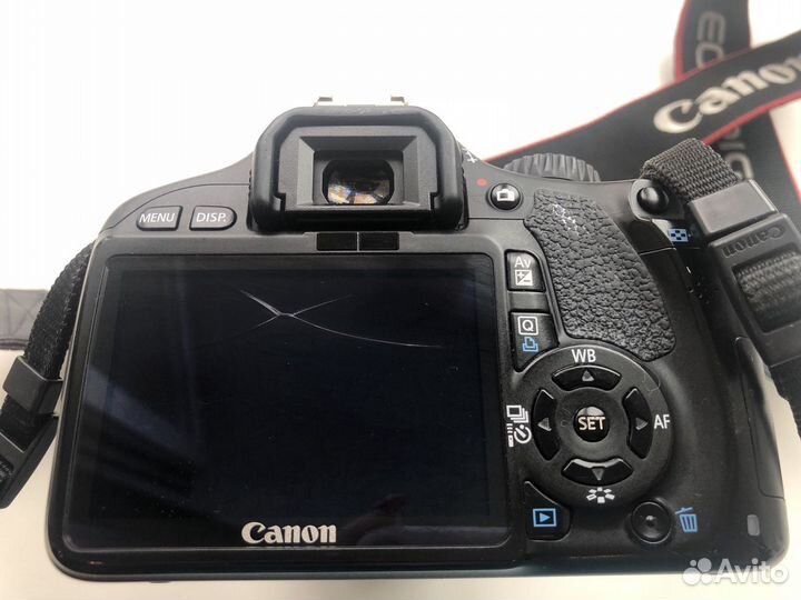 Зеркальный фотоаппарат