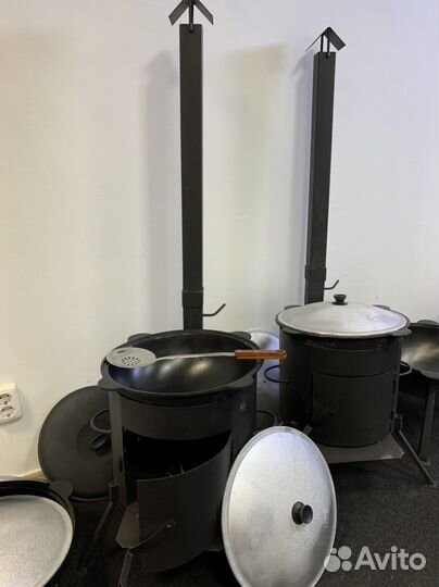 Казан чугунный 10л с печью с трубой