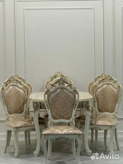 Комплект стол и стулья. В наличии