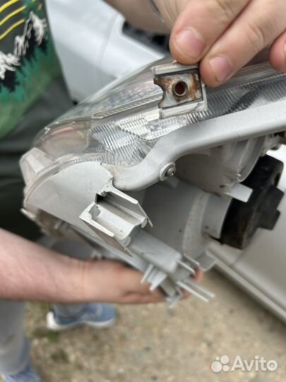 Левая фара toyota belta 2009 рест KSP92, 1krfe