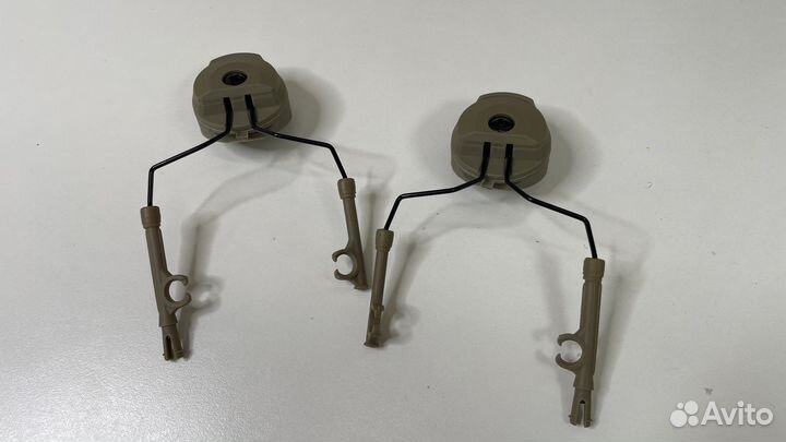 Крепление для активных наушников